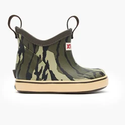 Kids' Mossy Oak® Bottomland Ankle Deck Boot|XTRATUF Best